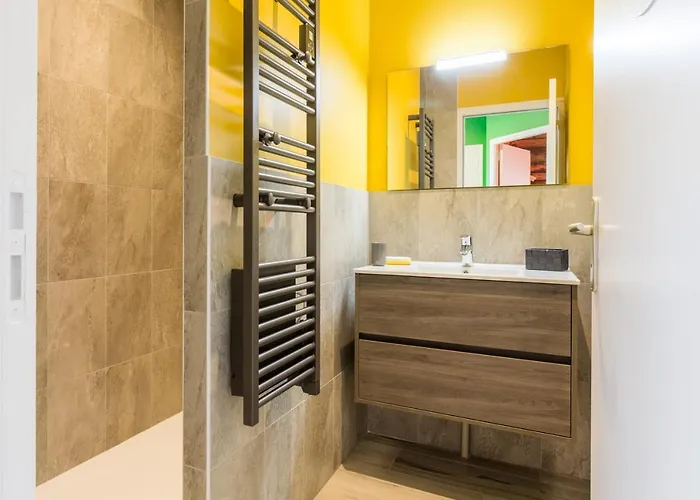 Babord, Appt Avec Terrasse Et Vue